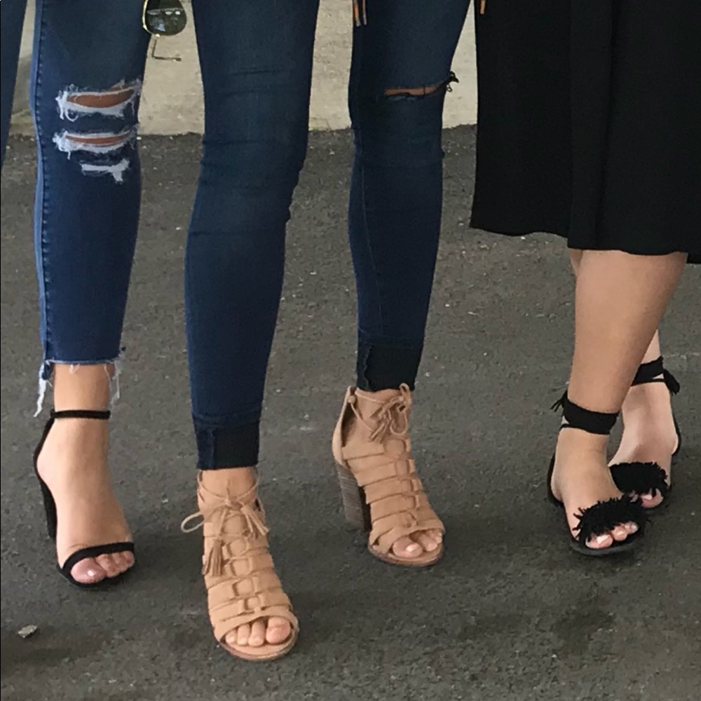 Tan Strappy sandals with chunky heel